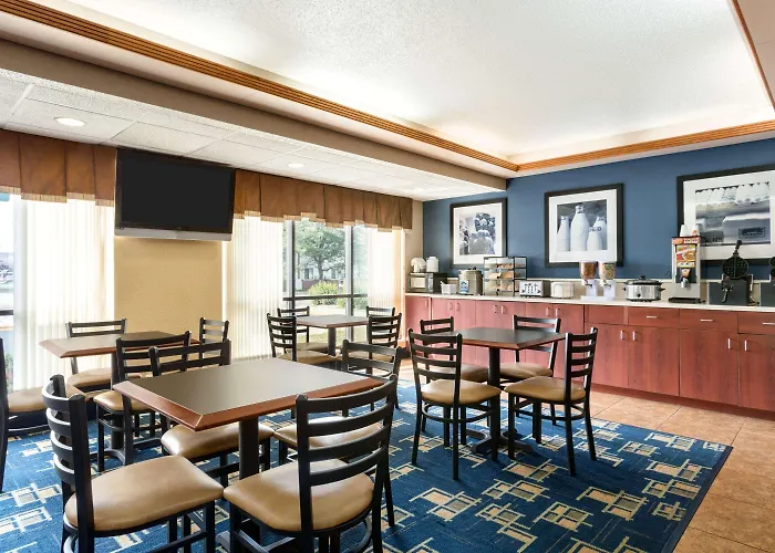 Days By Wyndham - West Acres Fargo