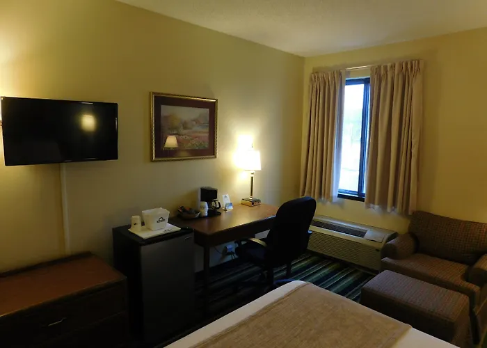 Days By Wyndham - West Acres 2*