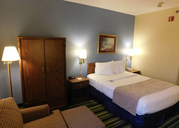 Days By Wyndham - West Acres Hotel Fargo