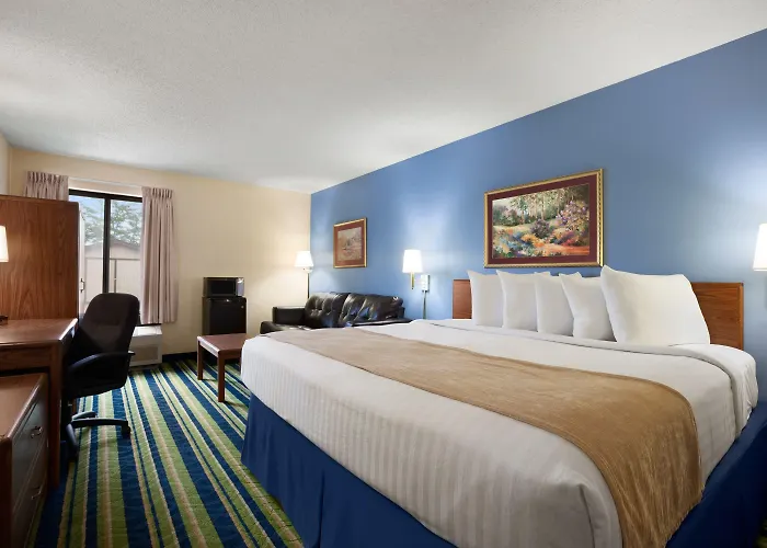 Days By Wyndham - West Acres Fargo