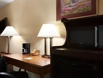Days By Wyndham - West Acres Hotel Fargo