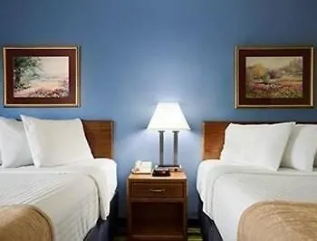 Days By Wyndham - West Acres 2* Fargo