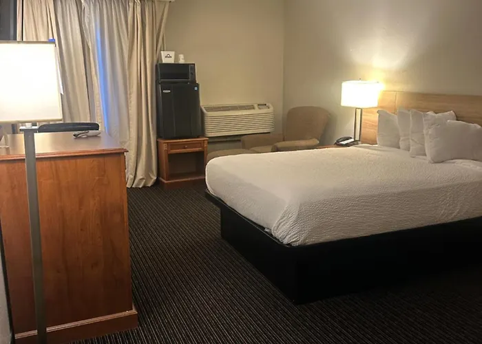 Days By Wyndham - West Acres Hotel Fargo