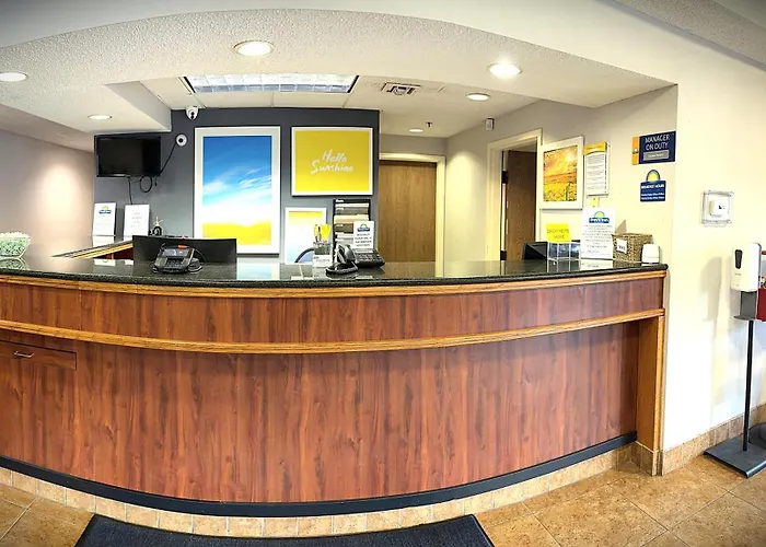 Days By Wyndham - West Acres
