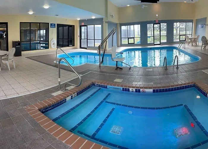 Days By Wyndham - West Acres 2*