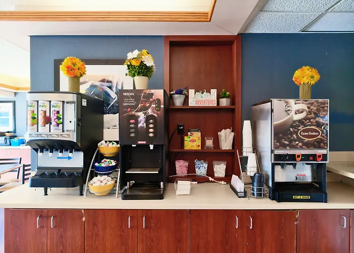 Hotel Days By Wyndham - West Acres 2*
