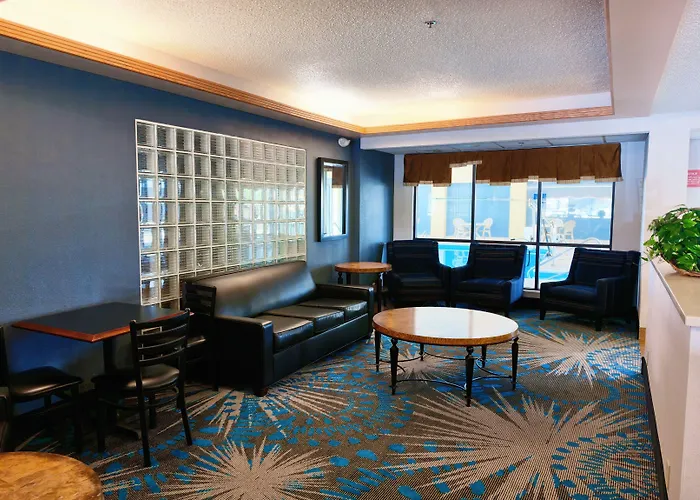Hotel Days By Wyndham - West Acres