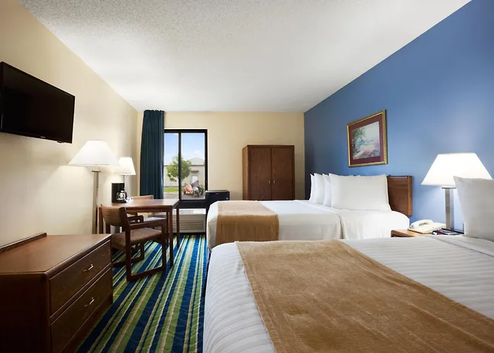 Days By Wyndham - West Acres Hotel 2*