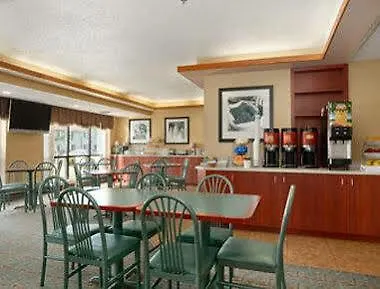 Days By Wyndham - West Acres 2* Fargo